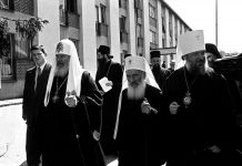 КРСТ СА ГРБАВИЦЕ – НЕУНИШТИВА НИТ ВЈЕРЕ КОЈУ НОСИМО И ДАНАС