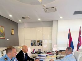 ЋОСИЋ: ПОЛИЦИЈА ЧАСНО И ОДГОВОРНО РАДИ СВОЈ ПОСАО